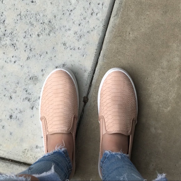 SIZE CLEARANCE‼️Peyton Slip on Sneakers-Salmon - Picture 6 of 7